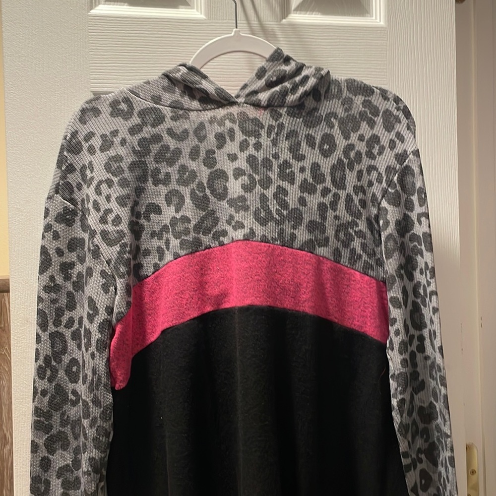 Honeyme light long sleeve with hoodie. Size small